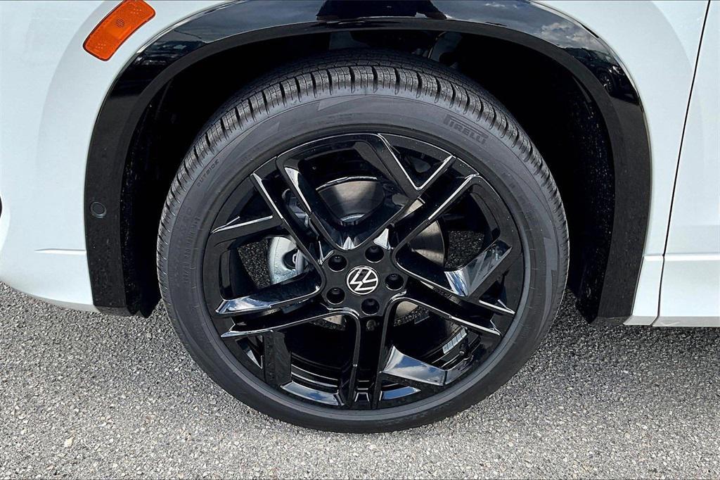 new 2026 Volkswagen Tiguan car, priced at $37,596
