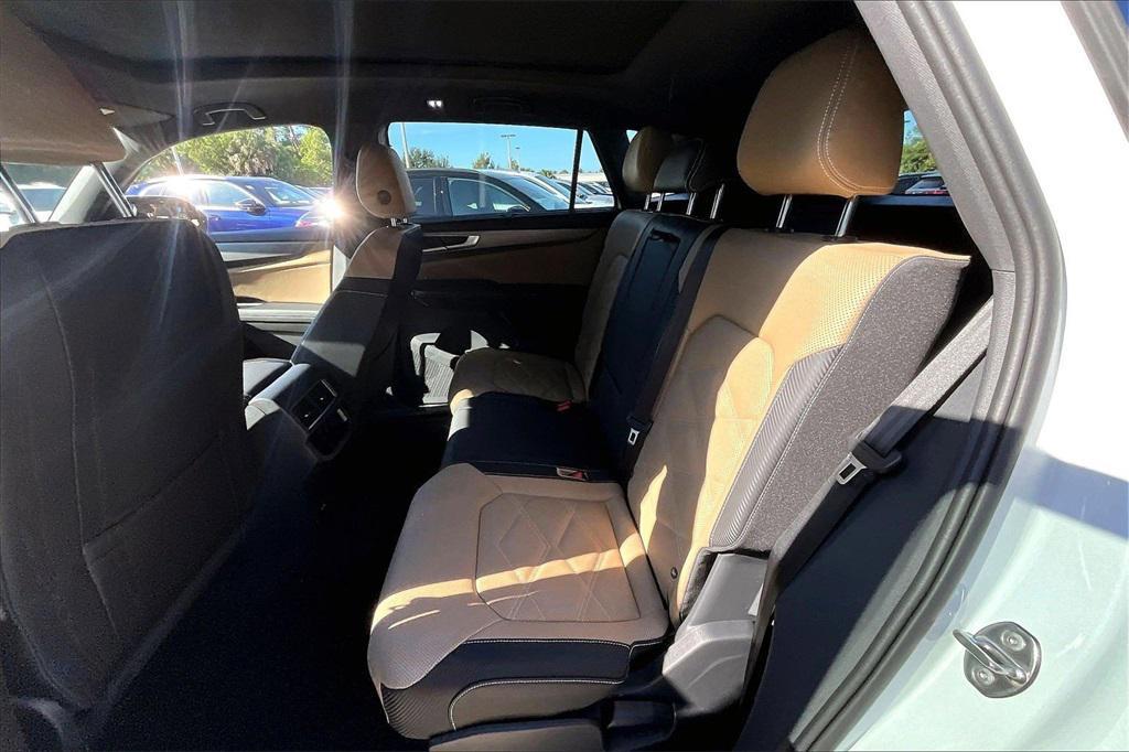 new 2026 Volkswagen Atlas Cross Sport car, priced at $42,816