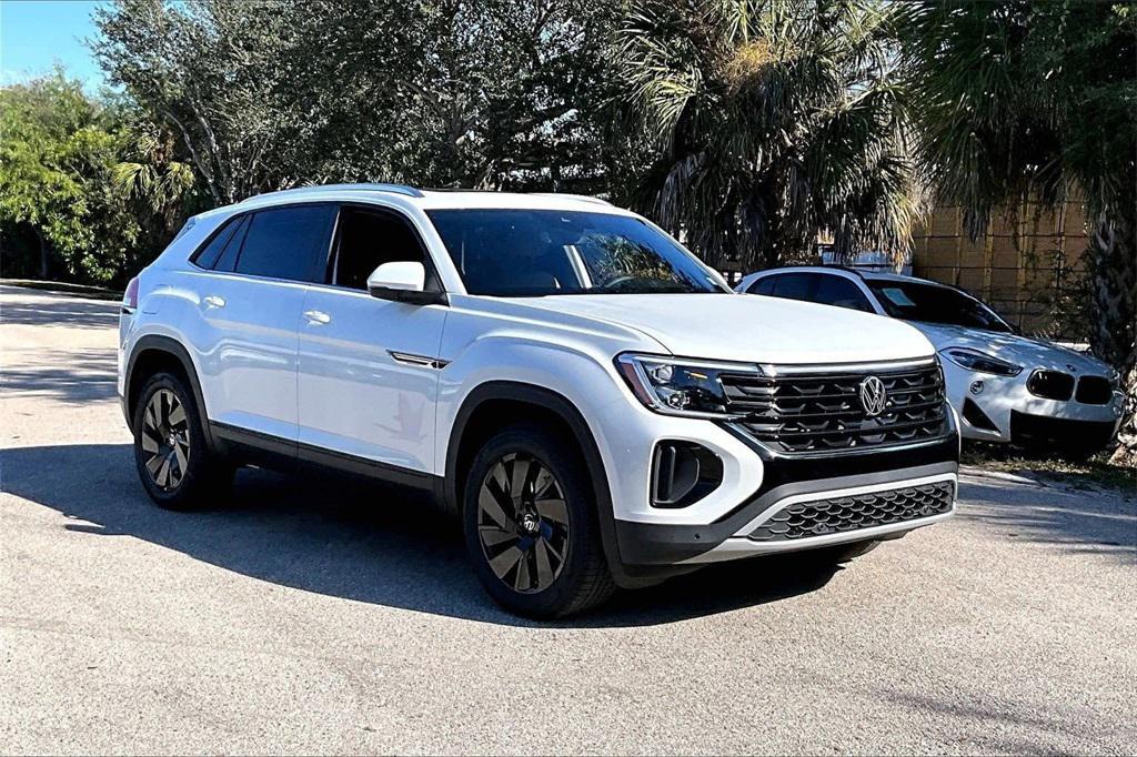 new 2026 Volkswagen Atlas Cross Sport car, priced at $42,816