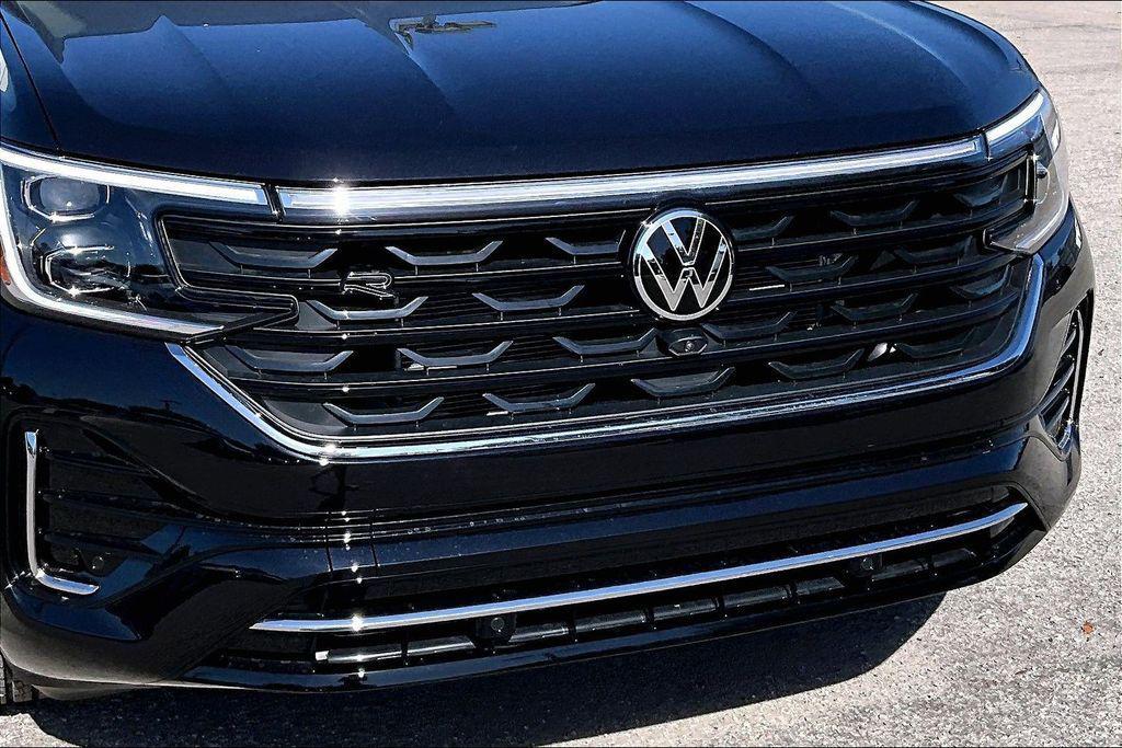 new 2026 Volkswagen Atlas car, priced at $52,851