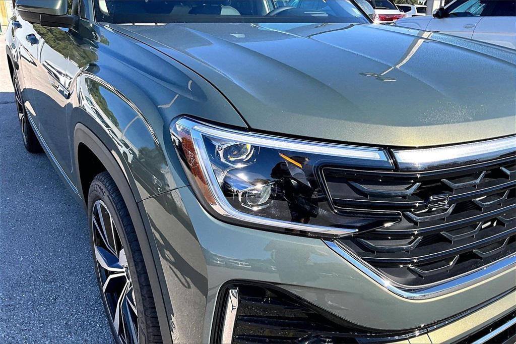 new 2026 Volkswagen Atlas car, priced at $52,394