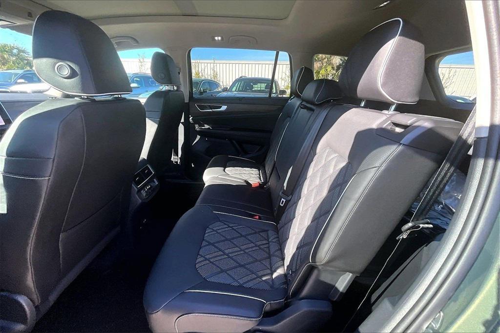 new 2026 Volkswagen Atlas car, priced at $52,394