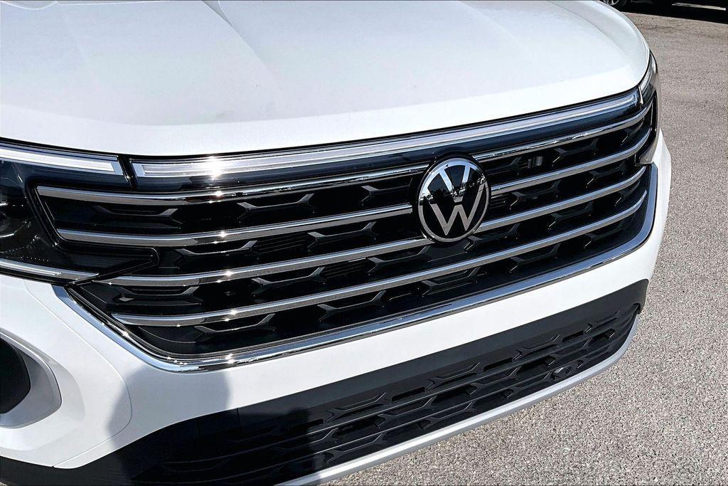 new 2026 Volkswagen Atlas car, priced at $39,170
