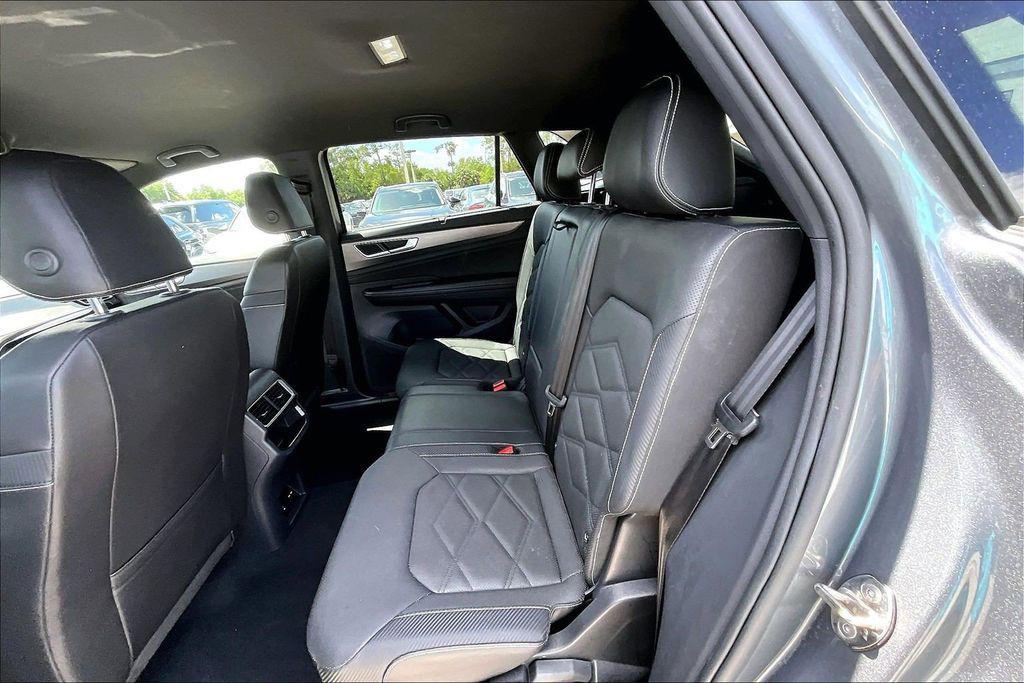 used 2025 Volkswagen Atlas Cross Sport car, priced at $30,623