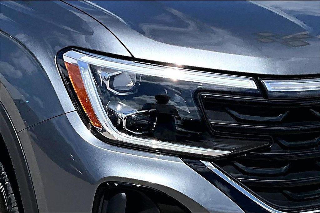 used 2025 Volkswagen Atlas Cross Sport car, priced at $32,609