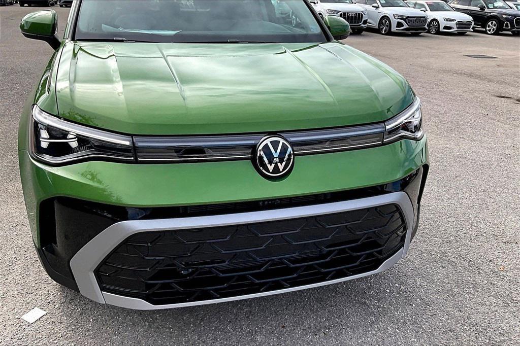 new 2026 Volkswagen Taos car, priced at $37,878