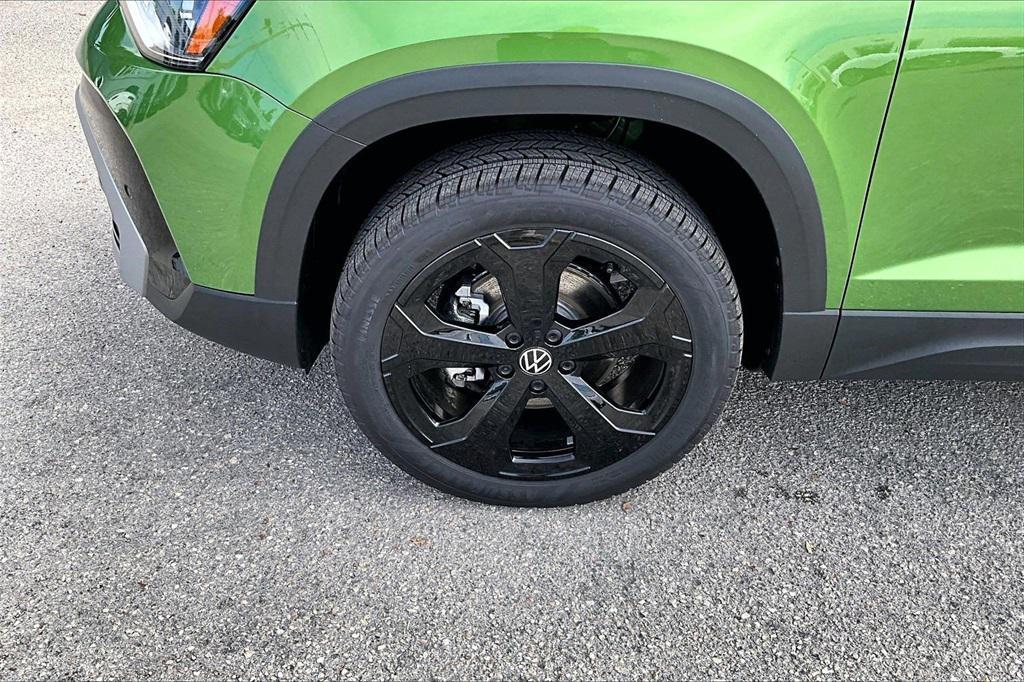 new 2026 Volkswagen Taos car, priced at $37,878
