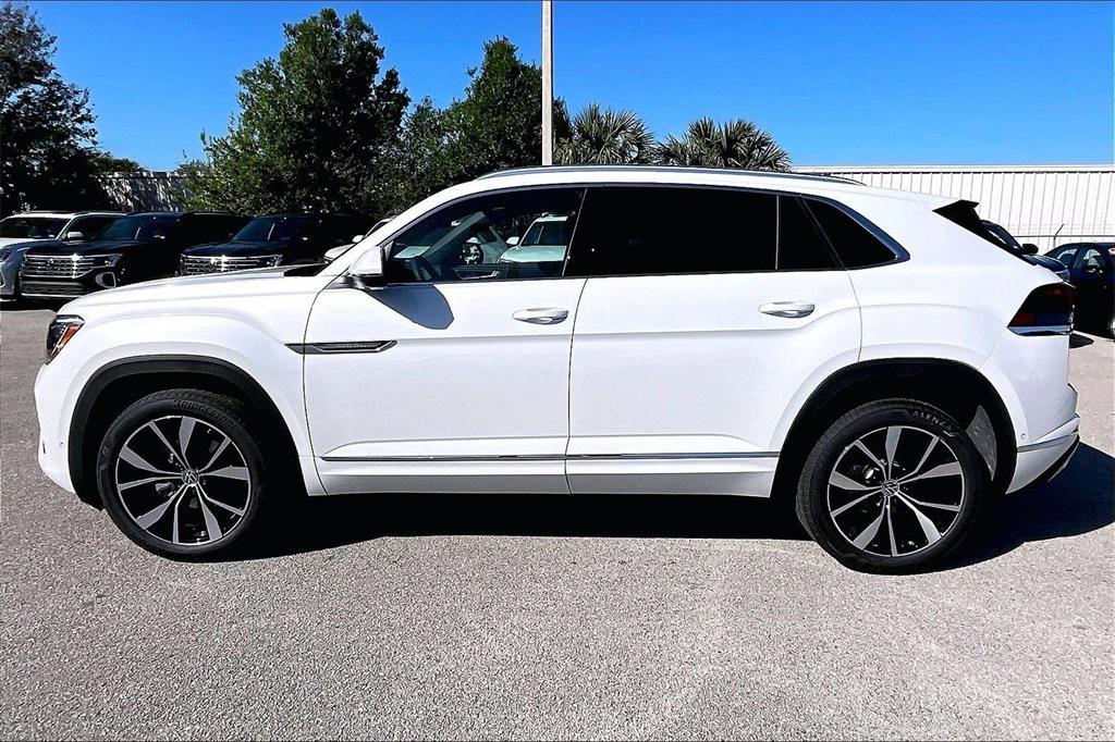 new 2026 Volkswagen Atlas Cross Sport car, priced at $50,985