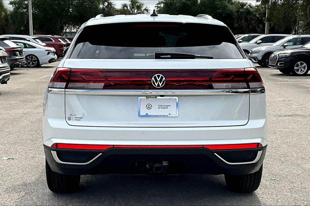 new 2026 Volkswagen Atlas Cross Sport car, priced at $40,463