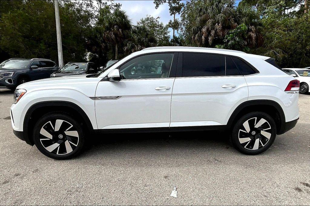new 2026 Volkswagen Atlas Cross Sport car, priced at $40,463