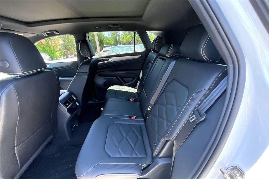 used 2026 Volkswagen Atlas Cross Sport car, priced at $41,250