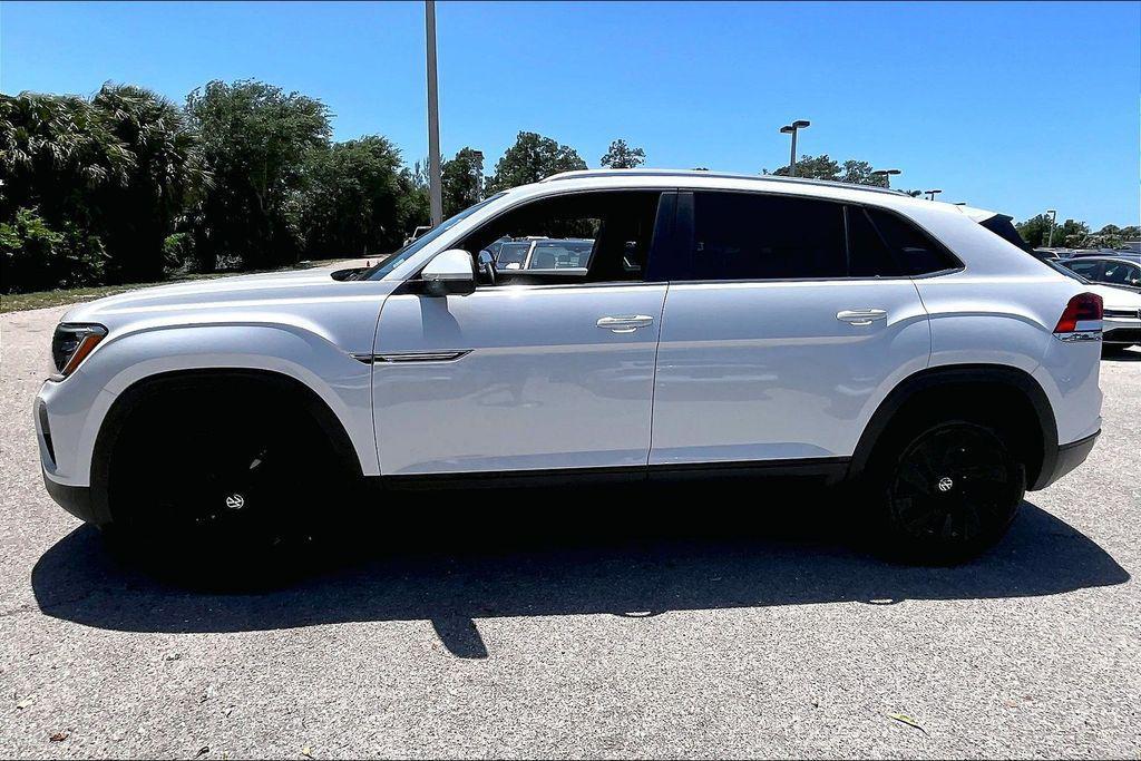 used 2026 Volkswagen Atlas Cross Sport car, priced at $41,250