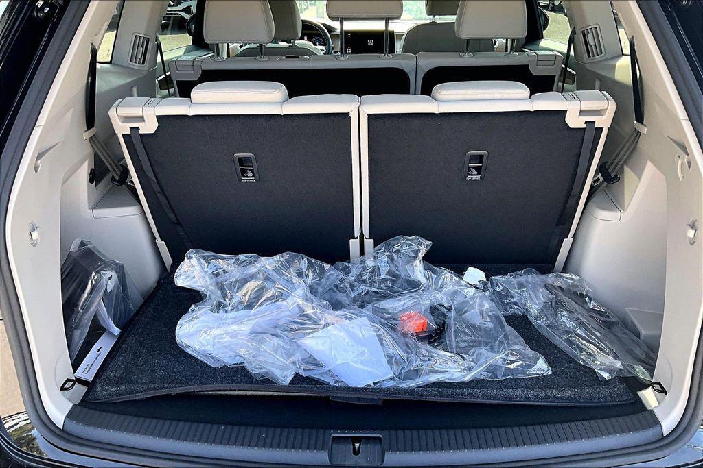 new 2026 Volkswagen Atlas car, priced at $38,733