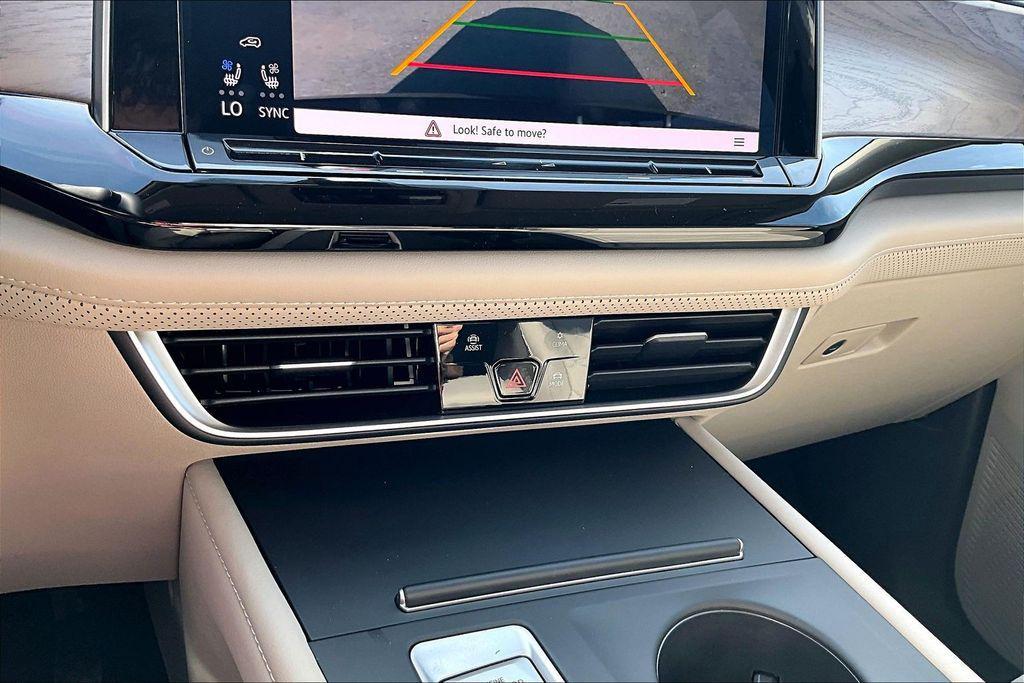 new 2026 Volkswagen Atlas car, priced at $38,733