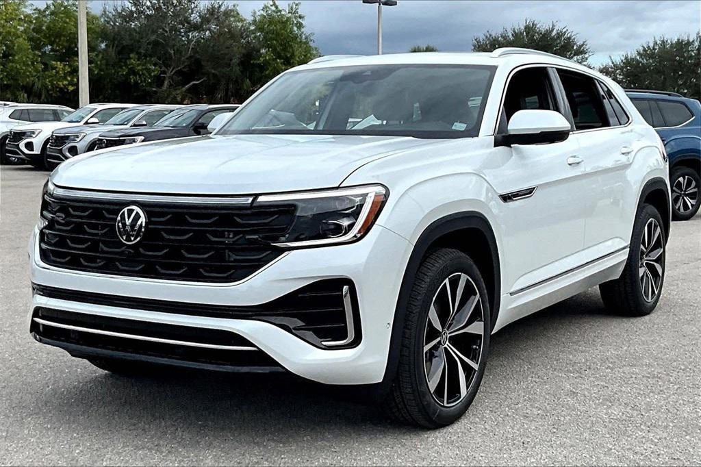new 2026 Volkswagen Atlas Cross Sport car, priced at $51,896