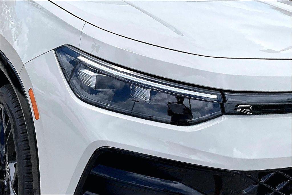new 2026 Volkswagen Tiguan car, priced at $35,988