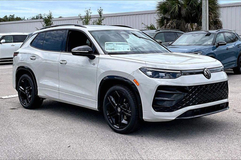 new 2026 Volkswagen Tiguan car, priced at $35,988