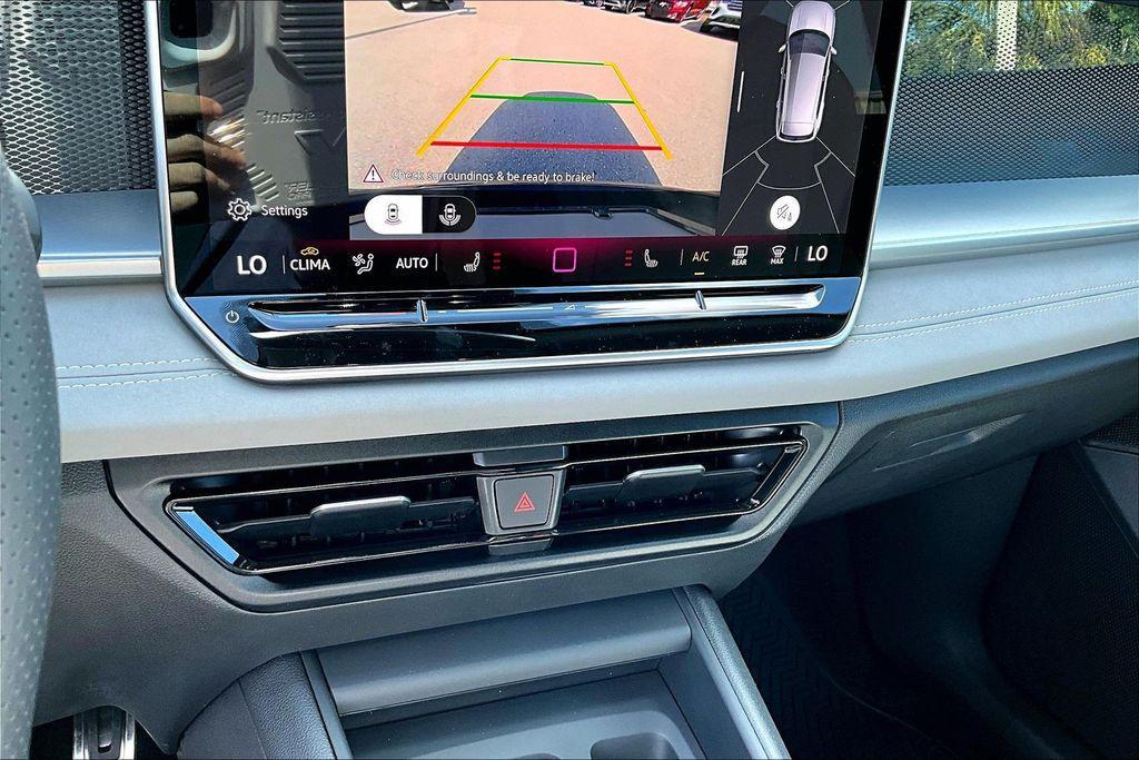new 2026 Volkswagen Tiguan car, priced at $35,903