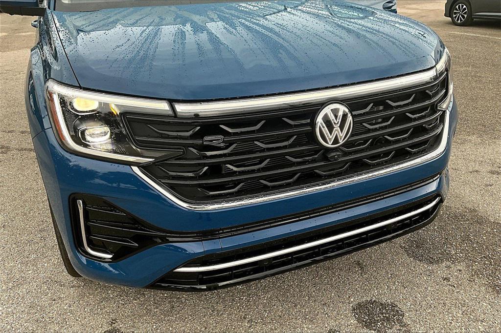 new 2026 Volkswagen Atlas car, priced at $53,042