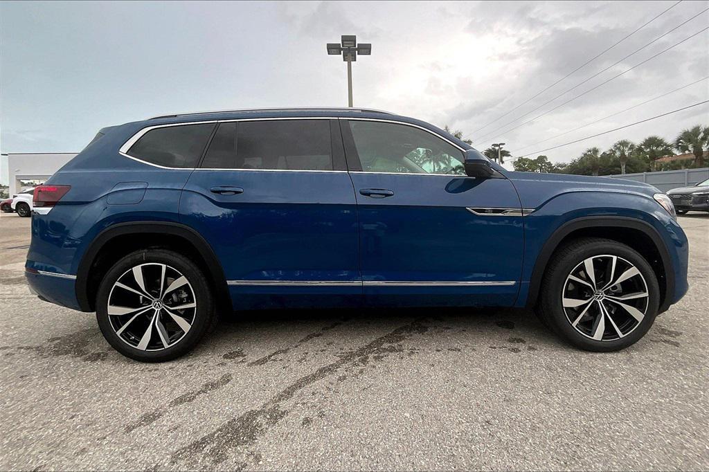 new 2026 Volkswagen Atlas car, priced at $53,042