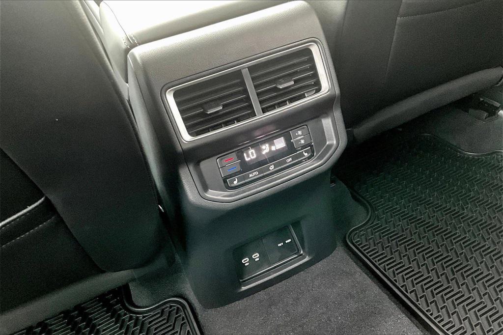 new 2026 Volkswagen Atlas car, priced at $53,042