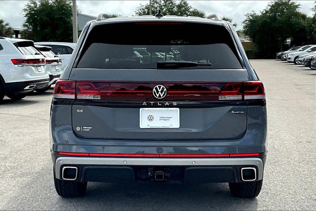 new 2026 Volkswagen Atlas car, priced at $44,684