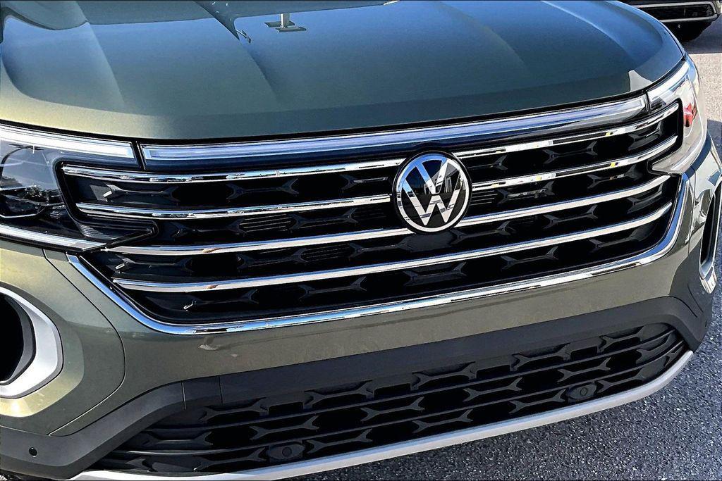 new 2026 Volkswagen Atlas car, priced at $42,293