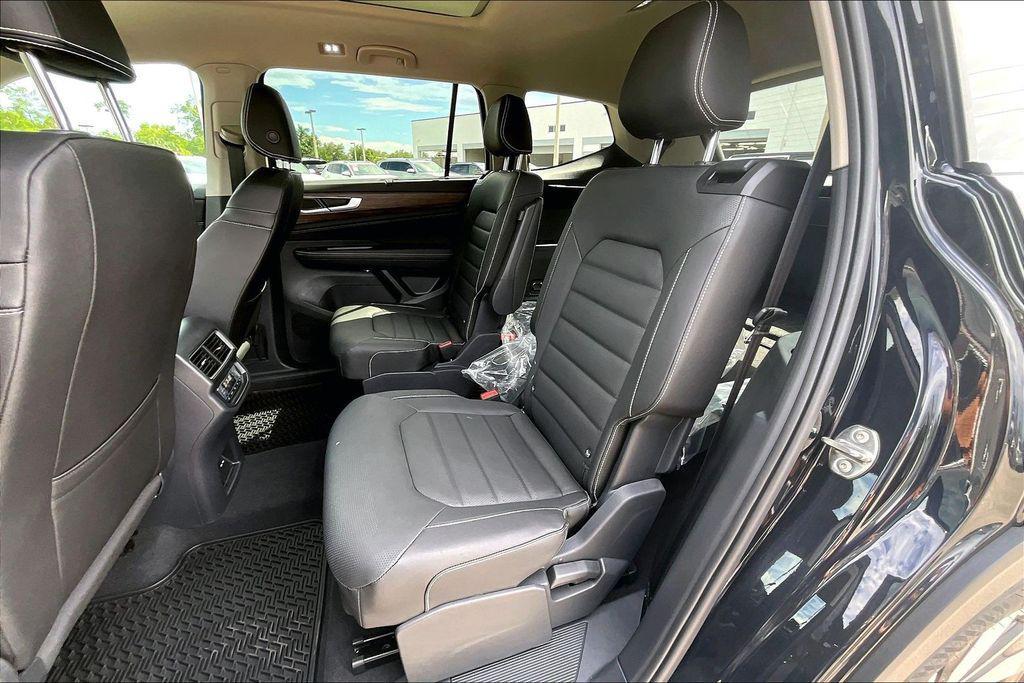 new 2026 Volkswagen Atlas car, priced at $47,554