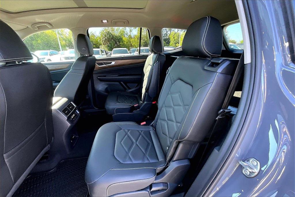 new 2026 Volkswagen Atlas car, priced at $44,340