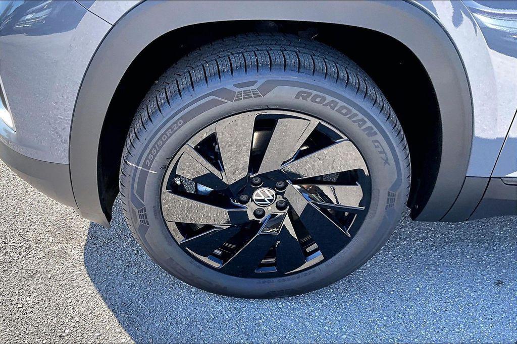 new 2026 Volkswagen Atlas car, priced at $45,340