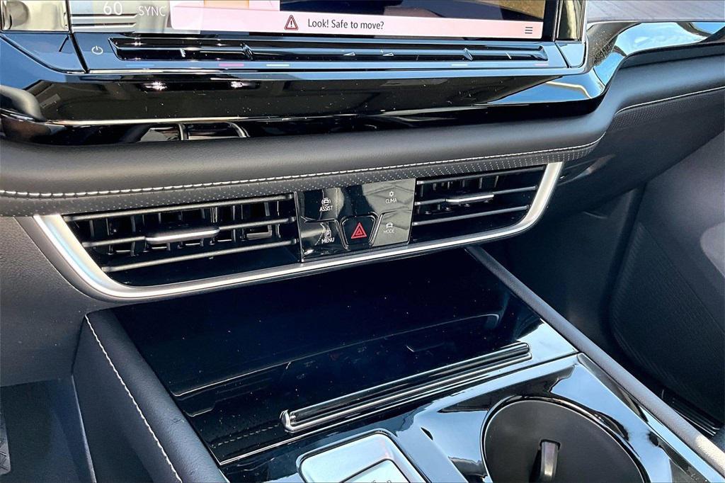 new 2026 Volkswagen Atlas car, priced at $44,340