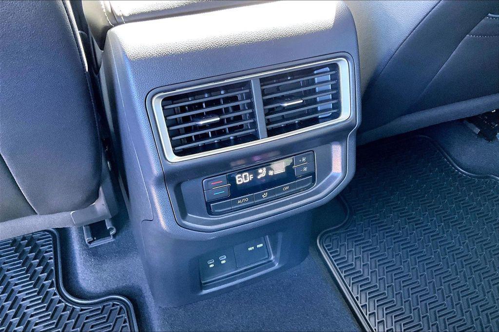 new 2026 Volkswagen Atlas car, priced at $45,340