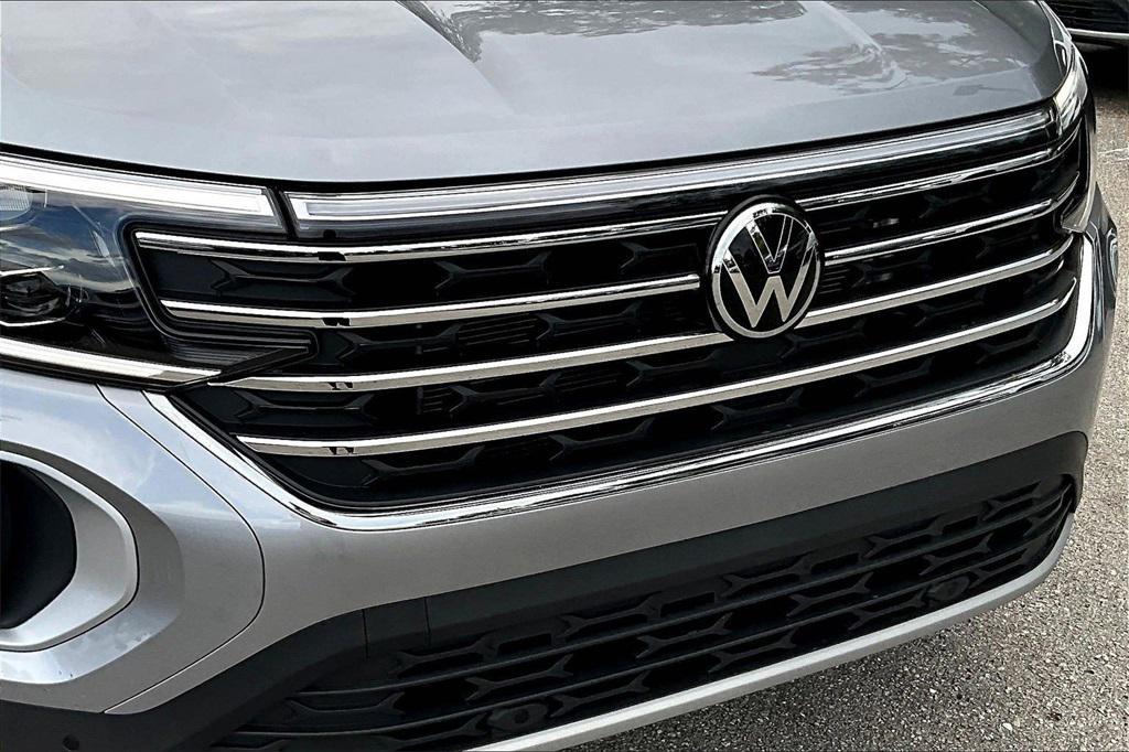 new 2026 Volkswagen Atlas car, priced at $42,358