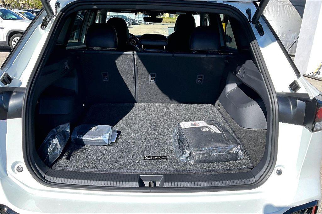 new 2026 Volkswagen Tiguan car, priced at $36,805