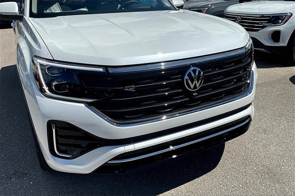new 2026 Volkswagen Atlas car, priced at $53,429
