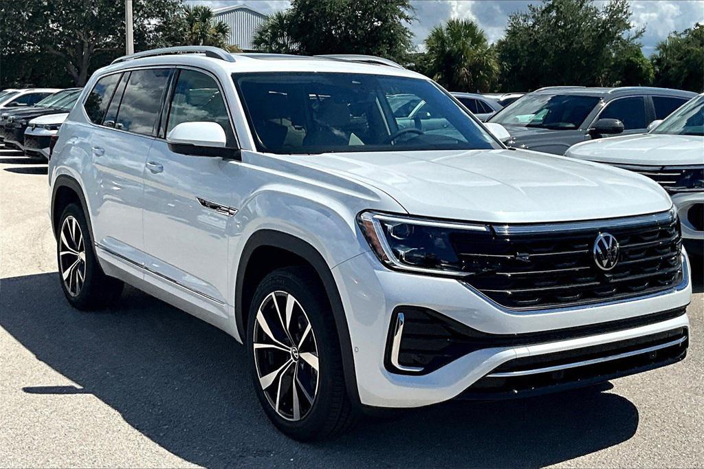 new 2026 Volkswagen Atlas car, priced at $53,429