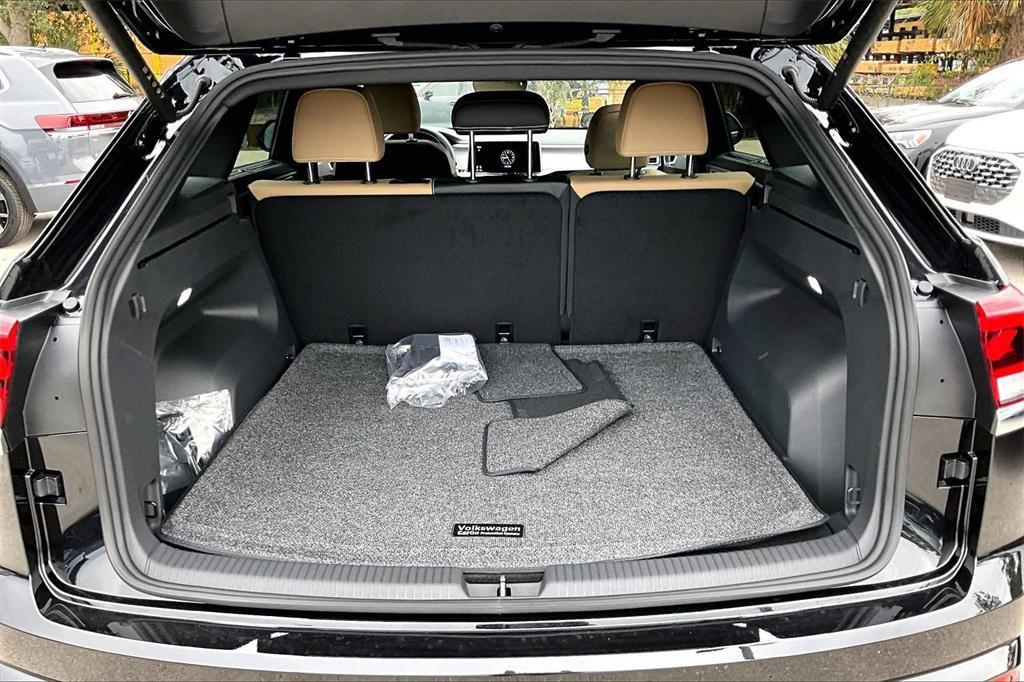 new 2026 Volkswagen Atlas Cross Sport car, priced at $44,406