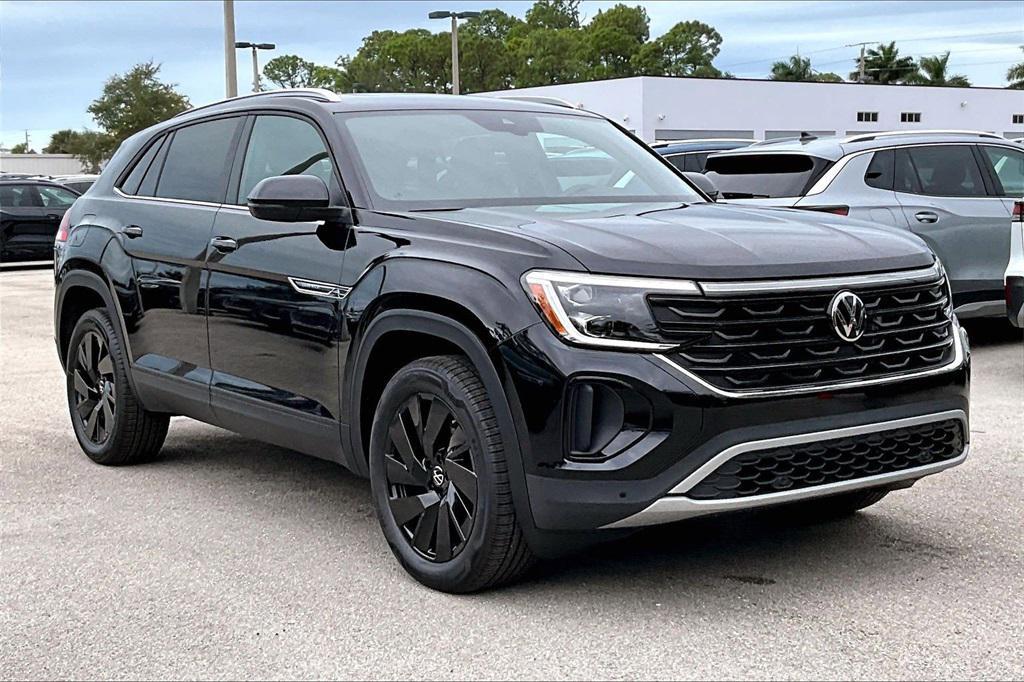 new 2026 Volkswagen Atlas Cross Sport car, priced at $44,406