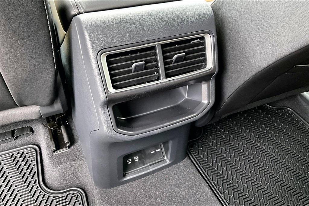 new 2026 Volkswagen Atlas Cross Sport car, priced at $44,406