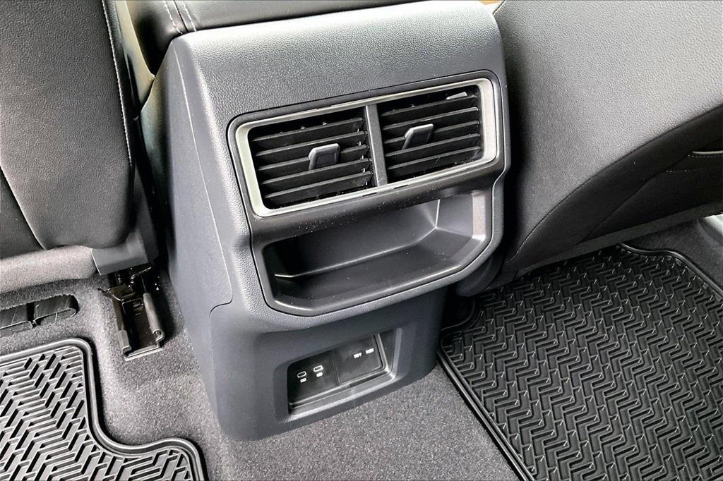 new 2026 Volkswagen Atlas Cross Sport car, priced at $44,406