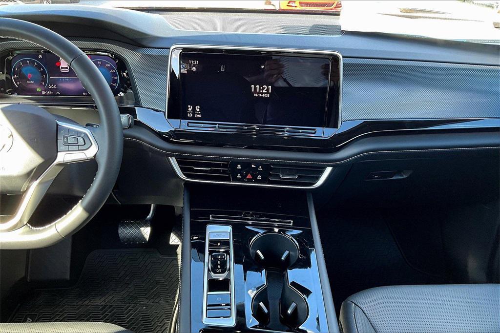 new 2026 Volkswagen Atlas Cross Sport car, priced at $46,675