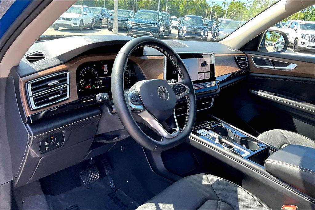 used 2026 Volkswagen Atlas car, priced at $41,370