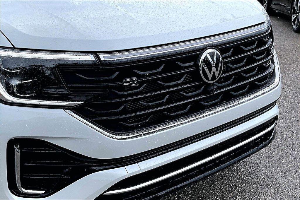 new 2026 Volkswagen Atlas car, priced at $52,064