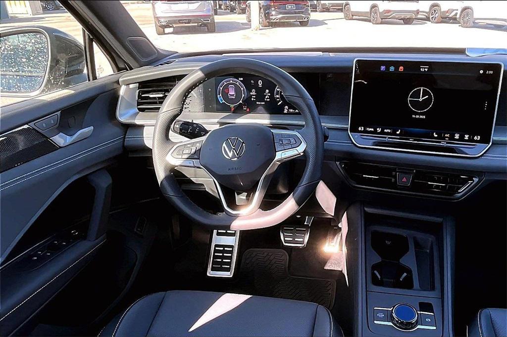 new 2026 Volkswagen Tiguan car, priced at $38,939