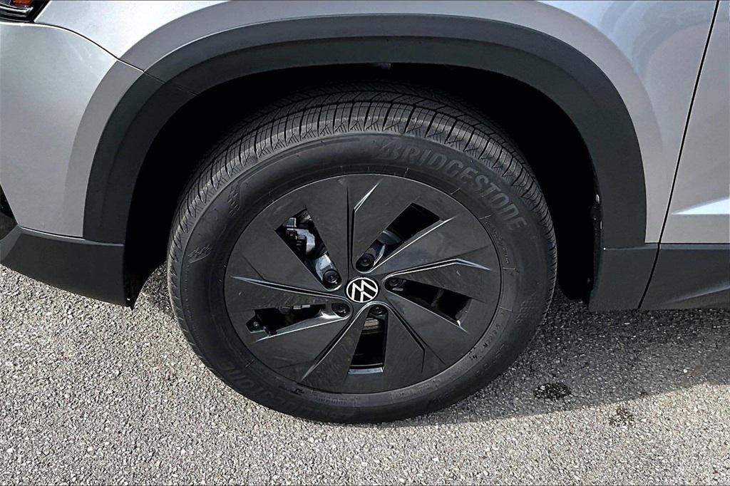 new 2026 Volkswagen Taos car, priced at $27,177