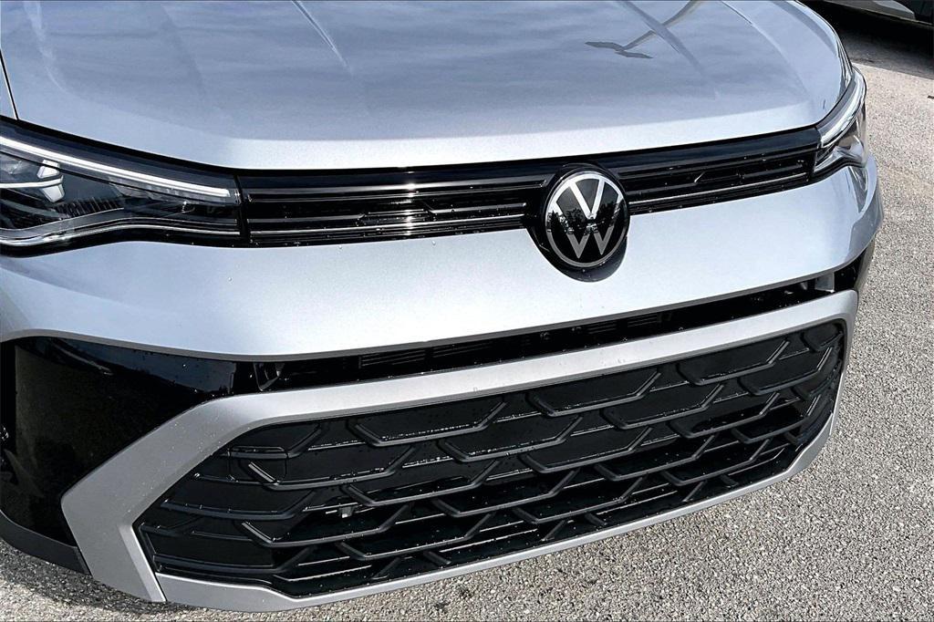 new 2026 Volkswagen Taos car, priced at $27,177