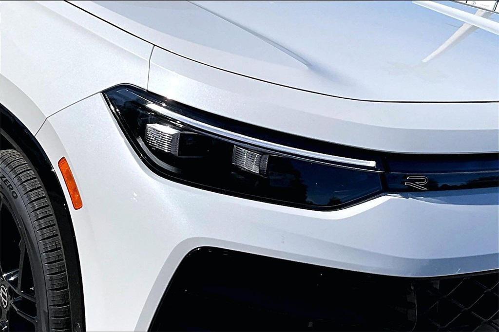 new 2026 Volkswagen Tiguan car, priced at $37,840