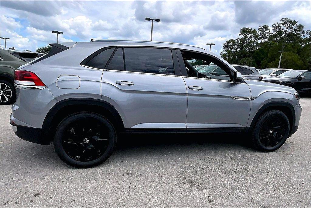new 2026 Volkswagen Atlas Cross Sport car, priced at $43,815