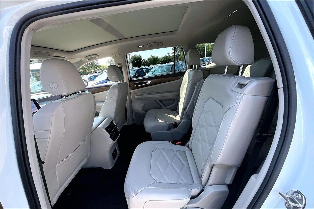 new 2026 Volkswagen Atlas car, priced at $43,581