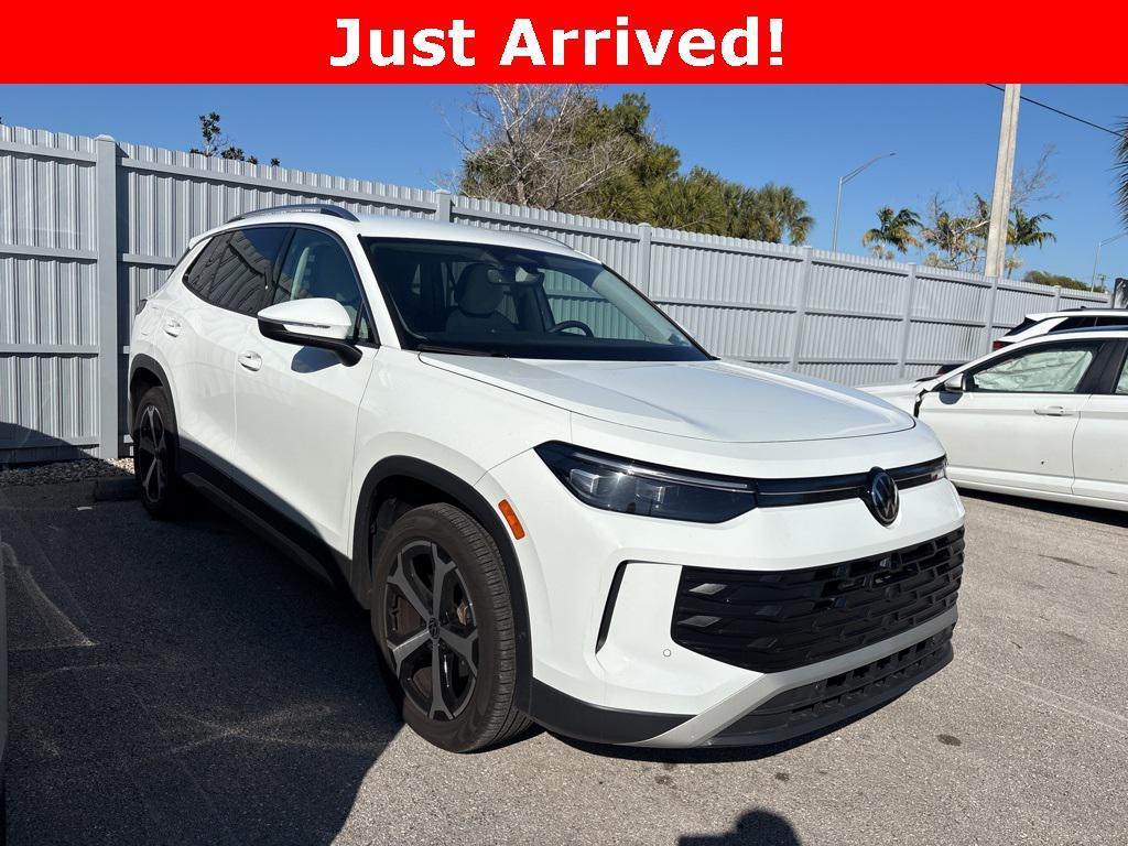 used 2025 Volkswagen Tiguan car, priced at $30,499